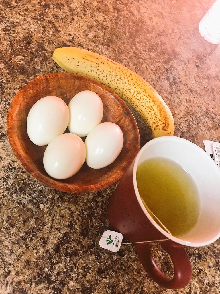 tamajahbless's tweet image. GreenTea🌱Boiled Eggs &amp;amp; Banana #lightbreakfast #payattention