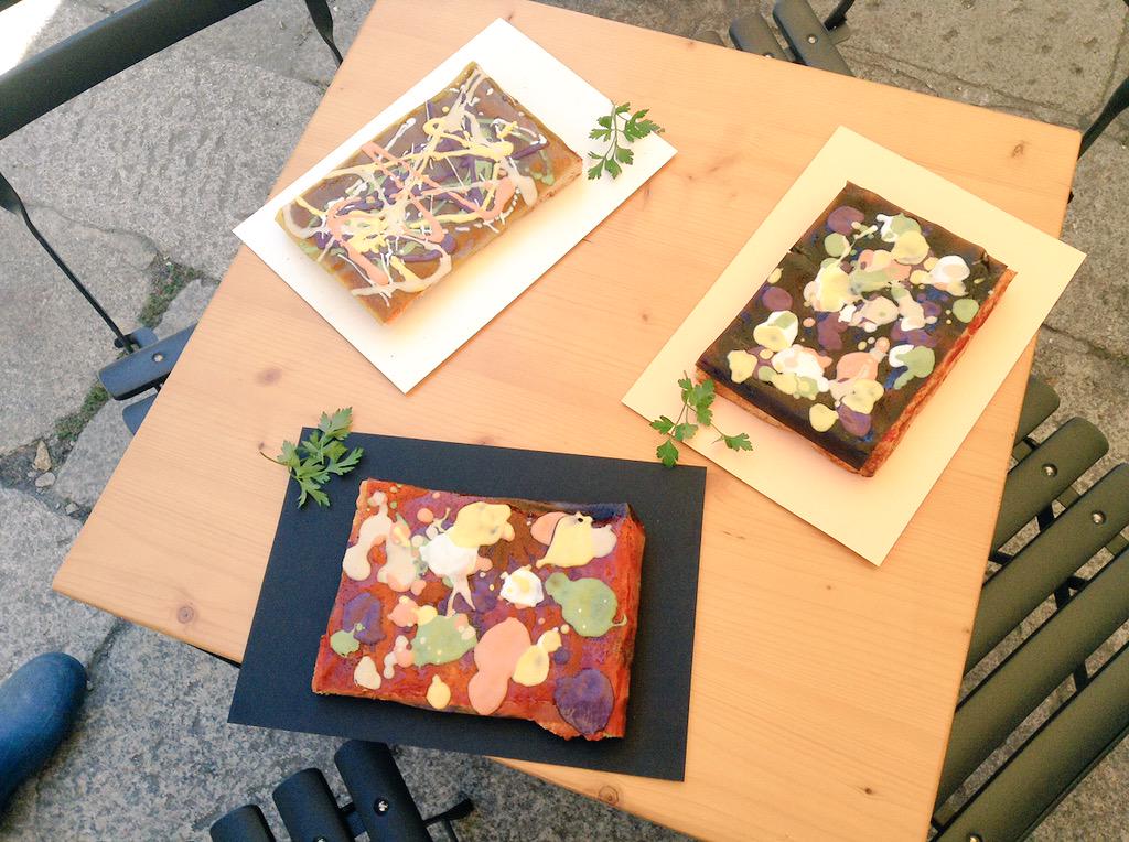 Taglio_Perfetta's tweet photo. Taglio + Enrico Crippa + Ceretto = ACTION PIZZA. Pollock re-lives only for this July! @eatpiemonte @DoYouWineCom http://t.co/htofsM0sXd