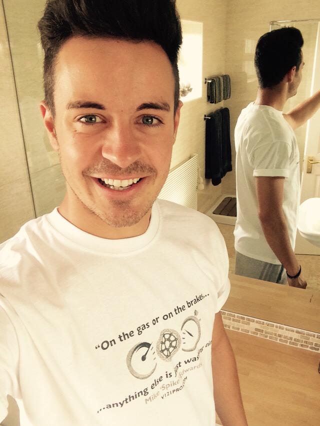 53burns's tweet photo. Just come home to Newcastle to this.. Thanks @no1bloke for the freebie! Love it #MegaQuote http://t.co/b3qeo1OUrh
