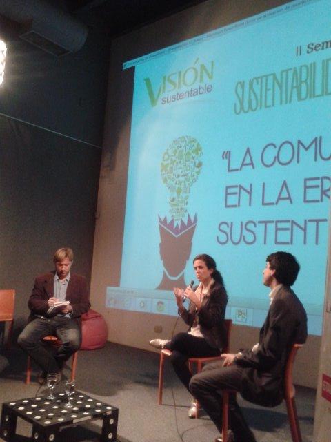 InnovARCS's tweet photo. Evento #visioncreativa @VisionSusten [ahora] Carolina del Hoyo @DanoneGroup y Pablo Lacasia @UnileverPrensa http://t.co/D5TECq1dk8