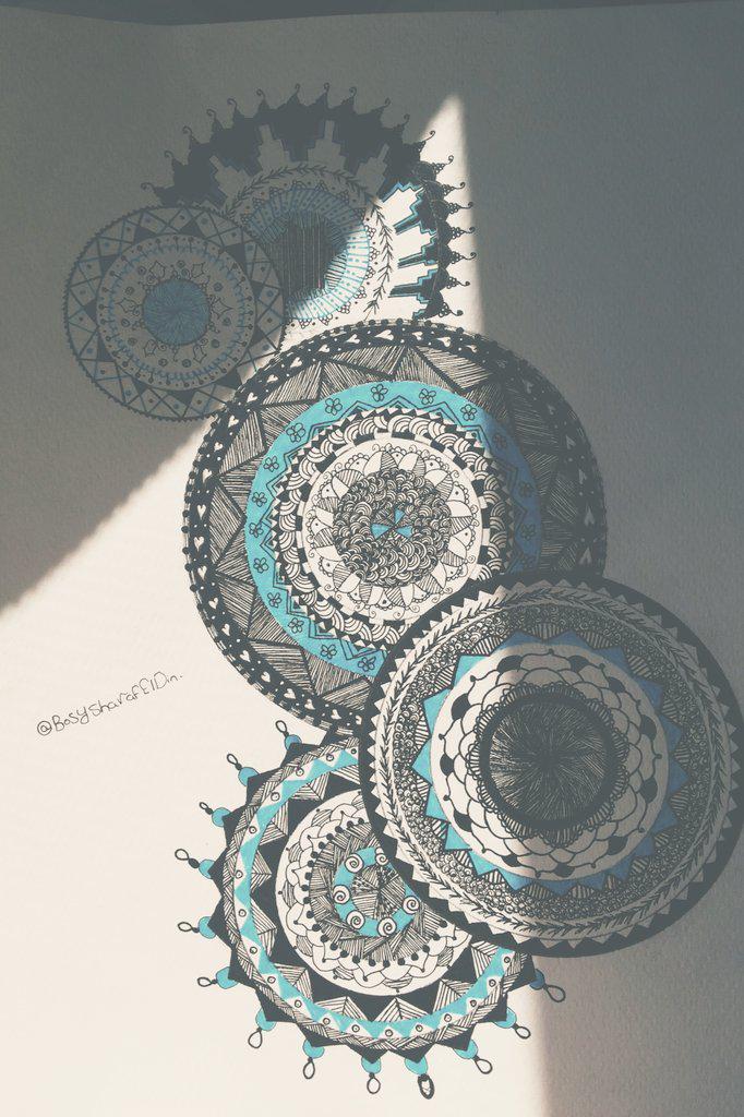 bosysharafeldin's tweet photo. #doodle #doodleart #doodleoftheday 😌 http://t.co/1VIZOjzOh6