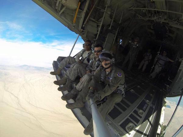 MensHumor's tweet photo. THIS is how you use a selfie stick http://t.co/g4s8NYRxQY