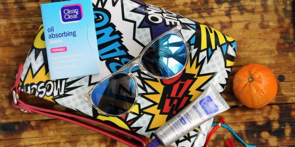 cleanandclear's tweet photo. Oil Absorbing Sheets, sunnies & Acne Spot Treatment? @FifthHarmony's Normani has THE summer #girlssentials! http://t.co/eIJyIQVdwE
