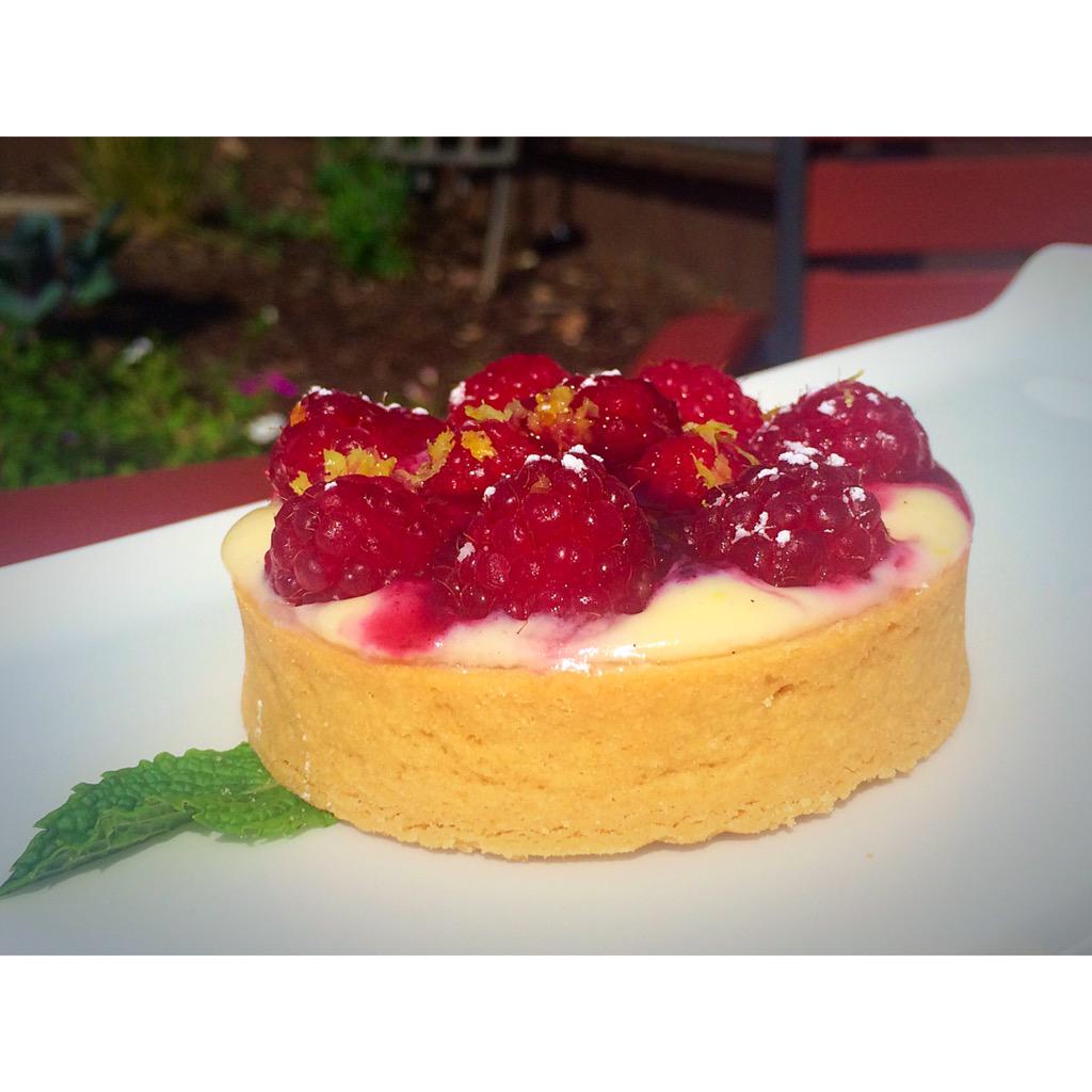 RedwaterYYC's tweet photo. Dessert anyone? Today at #RWmacleod we have a decadent raspberry tart! #yycfoodie #delish http://t.co/h8GT2cE4Eo