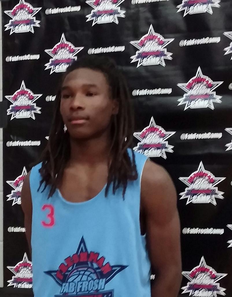 HoopKidz's tweet photo. SG Heru Bligen (St. Andrew's MD) had great @fabfroshcamp. Active, high motor top perimeter defender. #FFC2015 http://t.co/MjIDWMIqOr