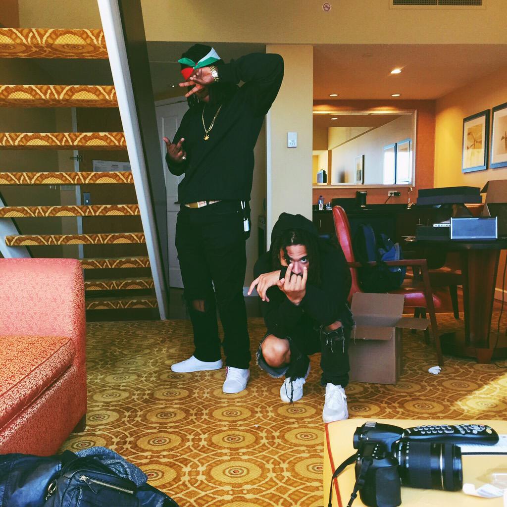 TruBluskiii's tweet image. Tomorrow We Will Be In San Diego Performing With Lil Pouya And The #SouthSideSlugz Tour

See Yall Soon 🌴😎🌴