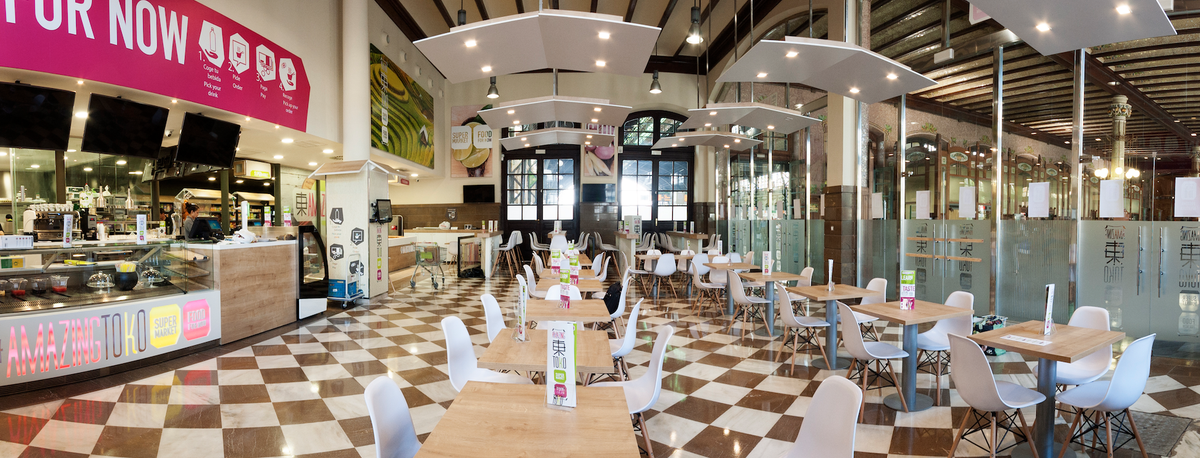 Esta semana hemos trabajado duro para ayudar a <a href="/amazingtoko/">Amazing Toko</a> a abrir su primer local en Valencia. Contentísimos