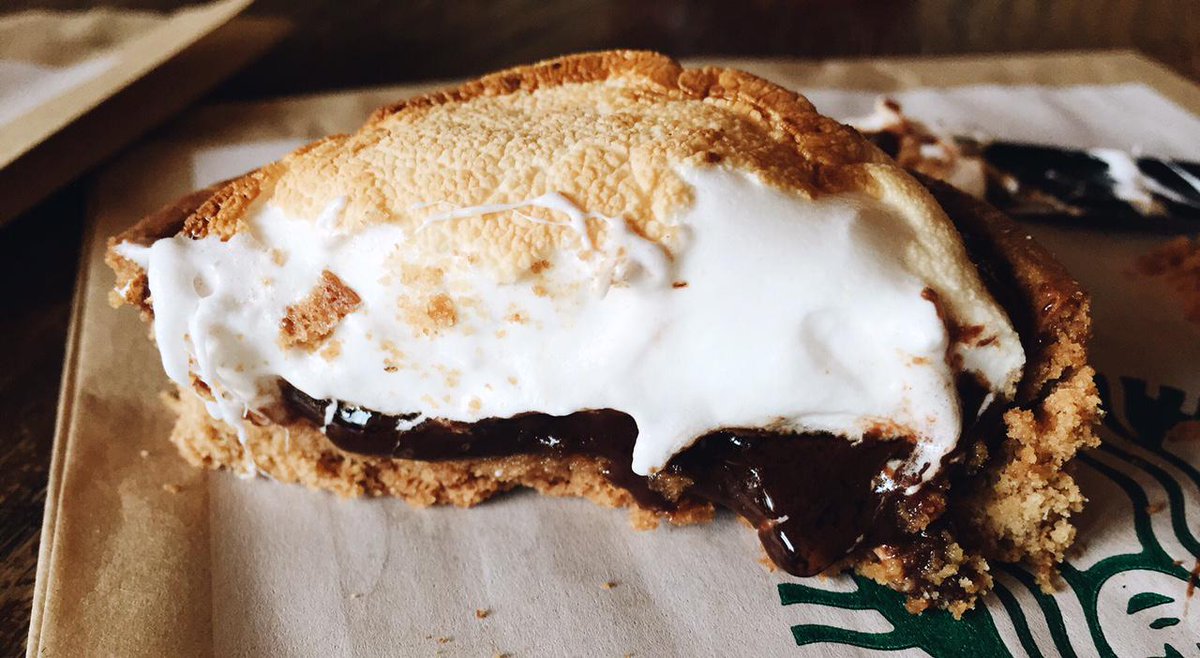 Starbucks's tweet photo. The melty heart of a #SmoresTart. http://t.co/f24gjybmVH