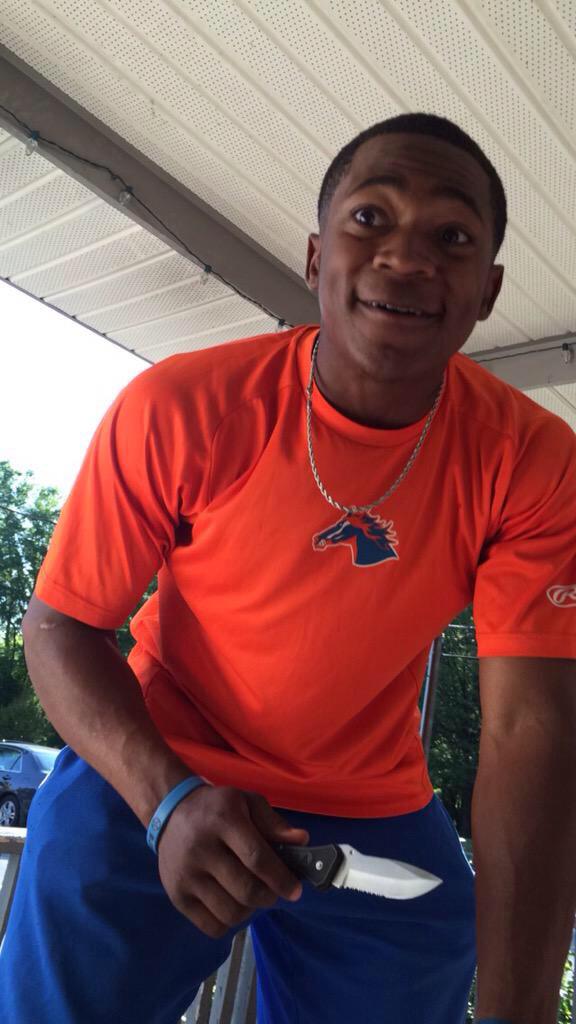 ChrisScura's tweet image. This picture deadass describes KDOT @I_Am_Khari #KnifeWork #BishhhhThatBeKDOT