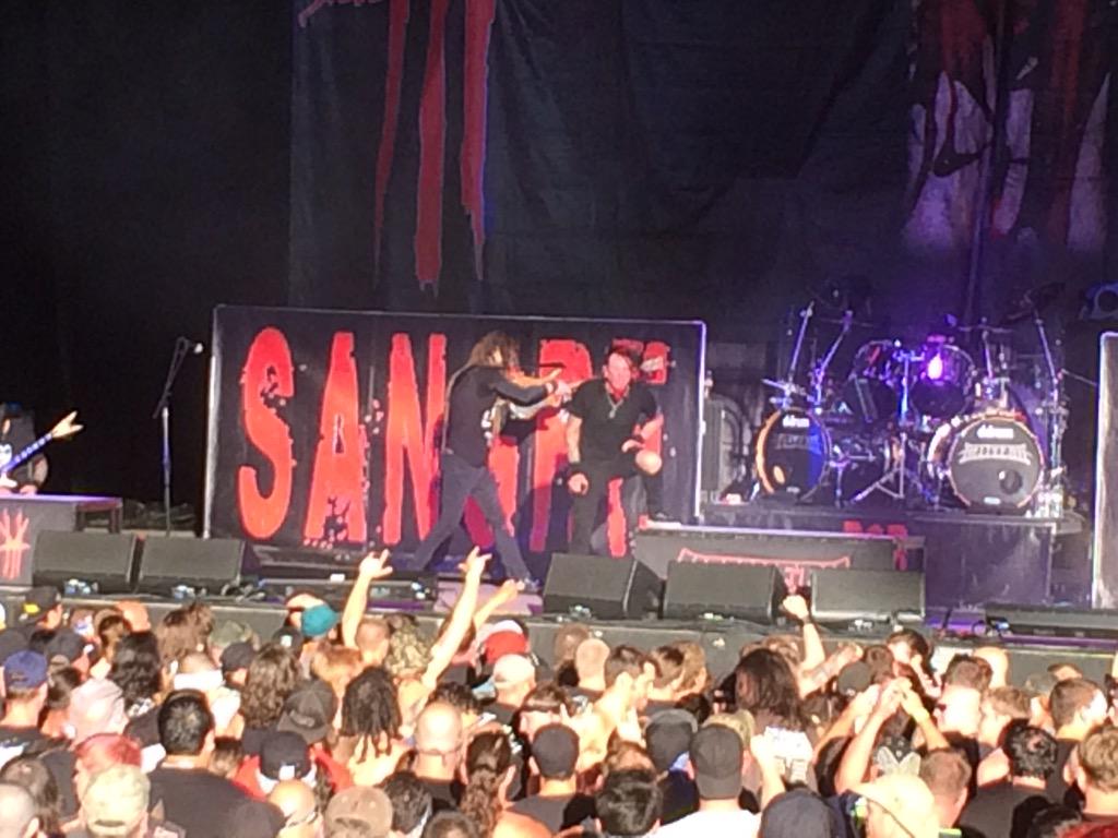 NationalRockRev's tweet photo. More @hellyeahband #NRRMayhem #MayhemFest #metal #concertcoverage http://t.co/HV9pXFB5Xc