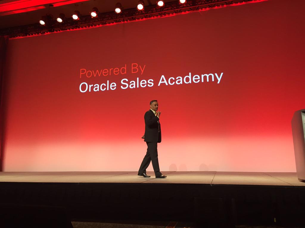 VikasAatGoogle's tweet image. Immersive PaaS keynote #oracle #OracleICS Inderjeet Singh