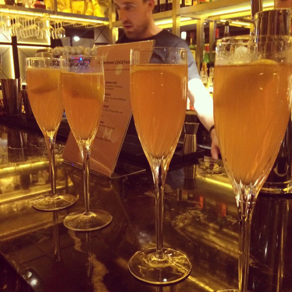 What a way to spend a hot day... Sipping MommiFizz cocktails <a href="/WeAreMOMMI/">We Are MOMMI</a> launch party - we'll sure be back 👌