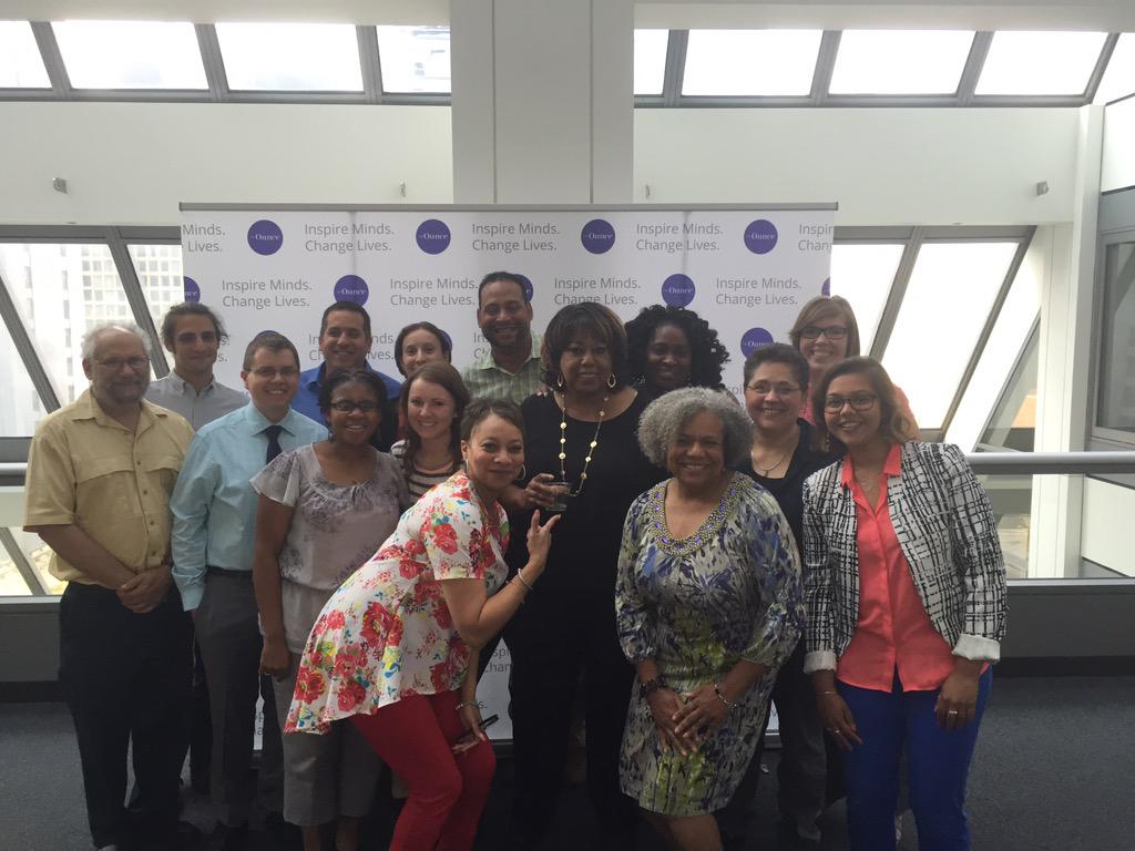 StartEarlyorg's tweet photo. .@EducareSchools team is helping to #CelebratePortia as the birth mother of Educare! http://t.co/auuXwzX0Nh