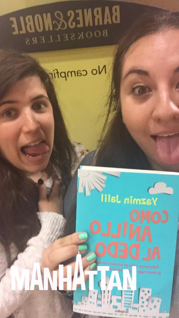 YazminJalil's tweet photo. #ComoAnilloAlDedo en @BNBuzz #NewYork #Manhattan ¡Gracias por la foto Tanya! @AnilloAlDedo1 @SabaSabta http://t.co/rNaxZ4qZu1