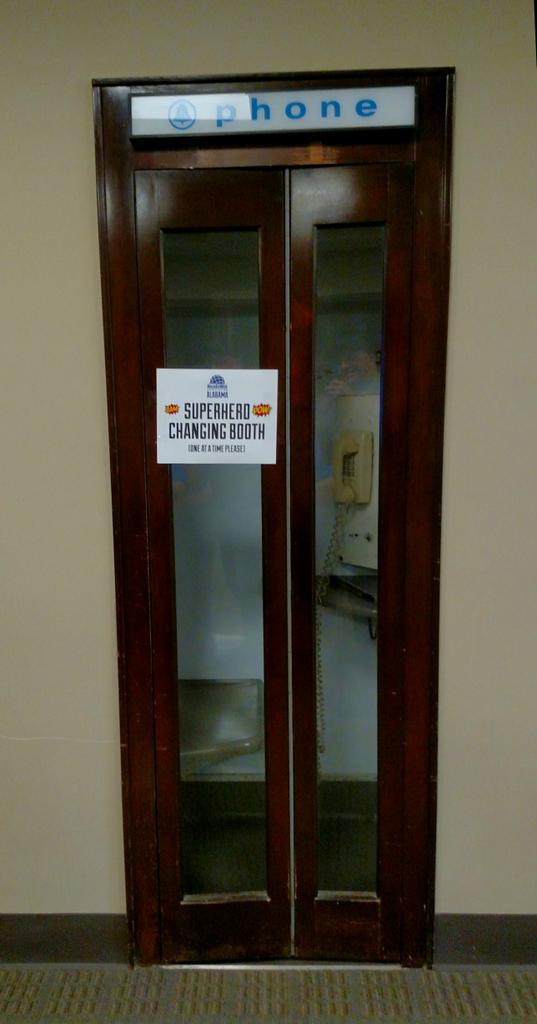JayMassey's tweet photo. I felt so much safer at HighEdWeb Alabama knowing there was a superhero changing booth... γ·
#hewebal http://t.co/X9FcCK58wA