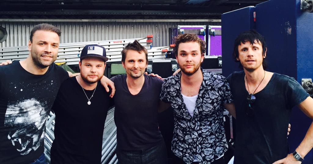 museband's tweet photo. What a joy to have @royalblooduk play with us tonight in Koln! #DRONES http://t.co/eoRJQ7NdEu