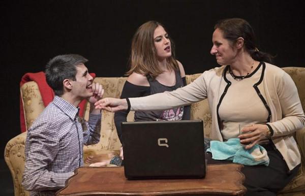 "Como Si Pasara un Tren" llega a Ribadavia (Orense) el 25 de Julio. Entradas a la venta: entradas.ataquilla.com/ventaentradas/…