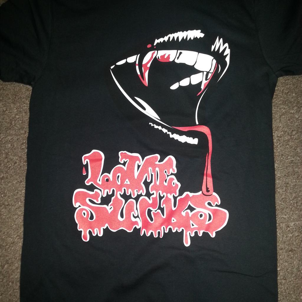 shadez888's tweet photo. Black Love Sucks Fitted Tees #Fresh #LoveSucks #GetOne http://t.co/skhA6cvH2F