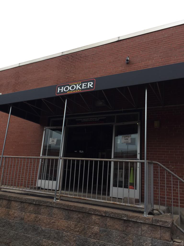 IndieBeerCrew's tweet photo. Pics from @Scottywood's trip to @hookerbeer this weekend http://t.co/CLrmHuVIIo