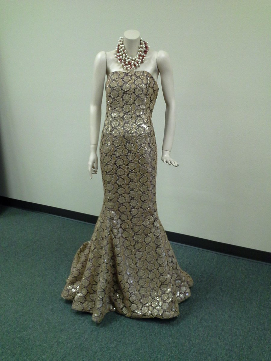 HaroldClarke's tweet photo. Harold Clarke Couturier custom made to measure bridal &amp; special occasion dressing #haroldclarke.com http://t.co/mmiMJ6vHVV