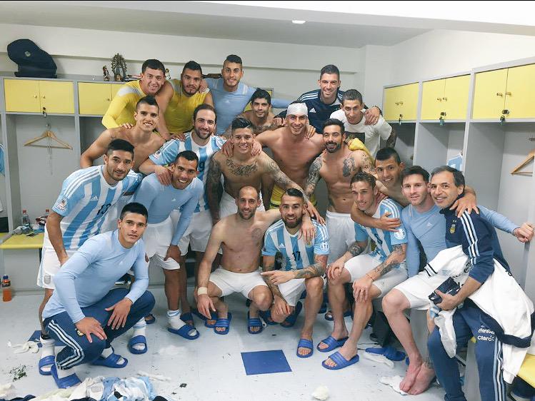 CIyweIeWIAQ1sVu.jpg:large