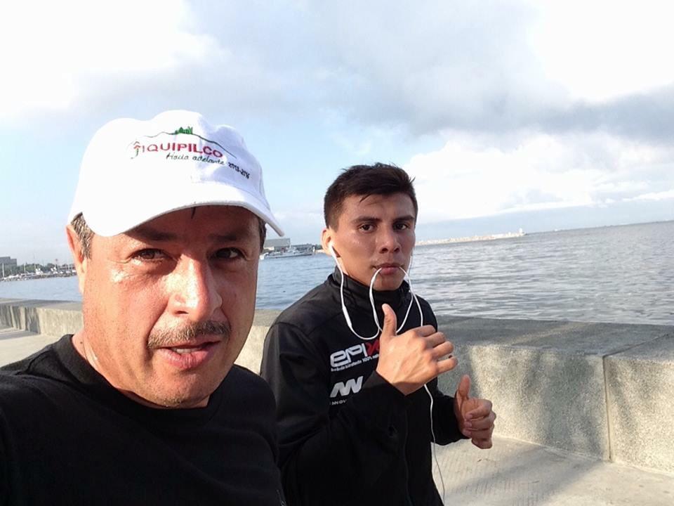 Les dejo una foto de la corrida de esta mañana, activos desde las 6:00 am, saludos bandera. #CHR #VamosPorNietes