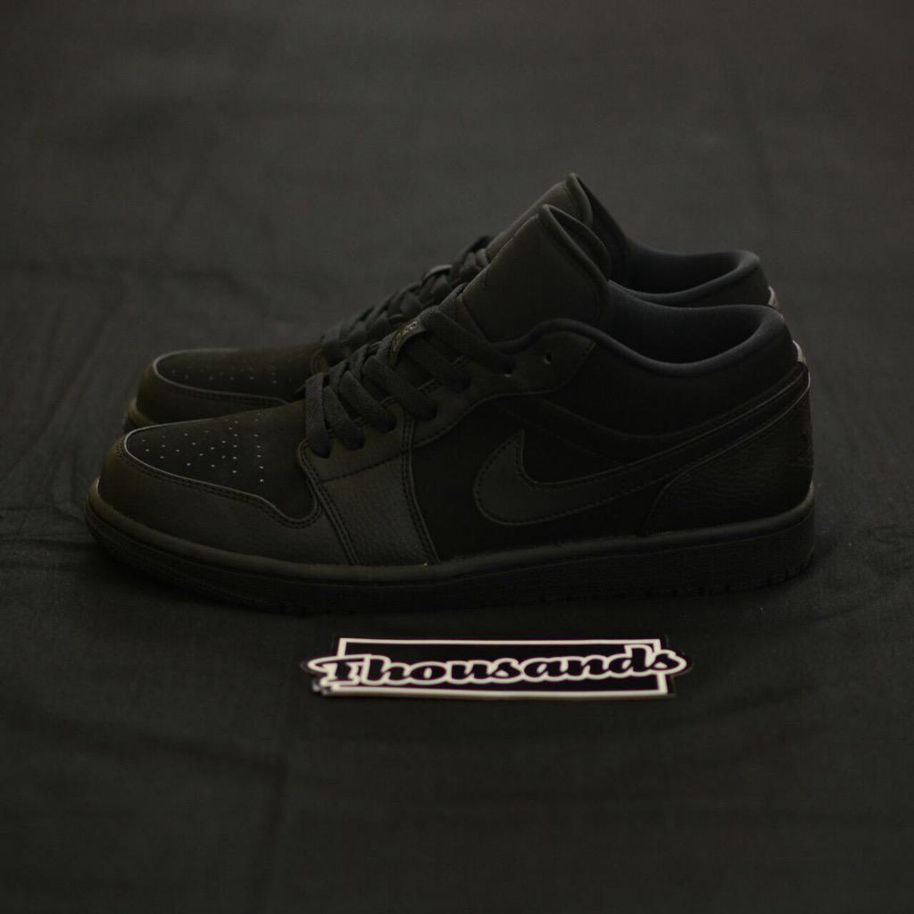 Airjordan 1 all black size 8us kondisi vnds fullset price 700.000 <a href="/buymystuff_/">Buy My Stuff</a> <a href="/BADE_Official/">B.A.D.E</a> @orderonlineebay