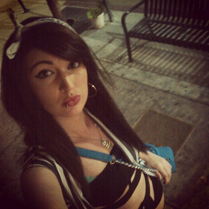 Long hair. http://t.co/IJRWnqnoHB<a href="/tag/newprofilepic"class="tags"><span>&#35;newprofilepic</span></a>