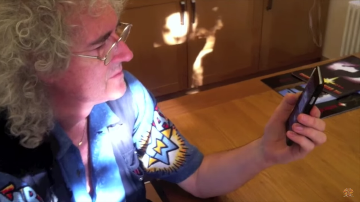 TheQueenApp's tweet image. Watch @DrBrianMay test his #Queen facts in Queen's new #app. Can you do better than Brian? bit.ly/BrianMayPTG