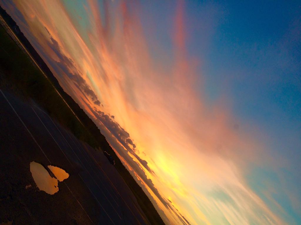 justliv21's tweet image. What a wonderful world we live in 📍#LittleHarbor #sunsetfunset