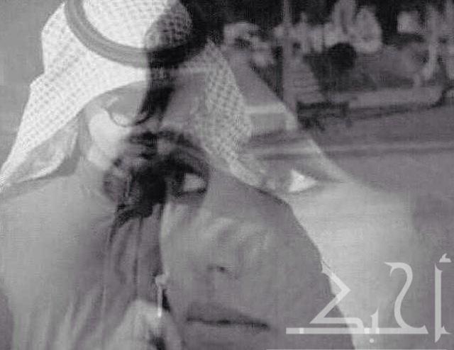 sooaad12345's tweet photo. إن غاب صوتك خيالك 
باقي في عيني http://t.co/mfnmk9gTh4