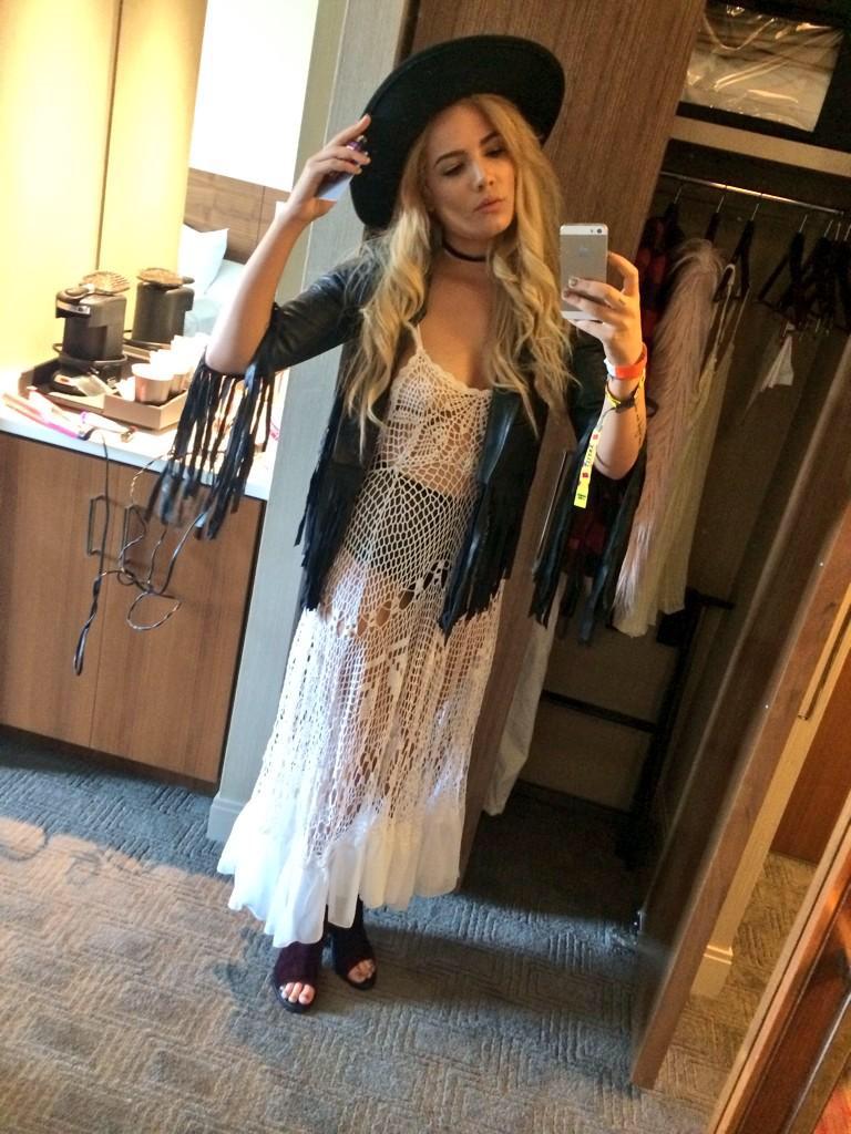 Beach today with the baby. 💖