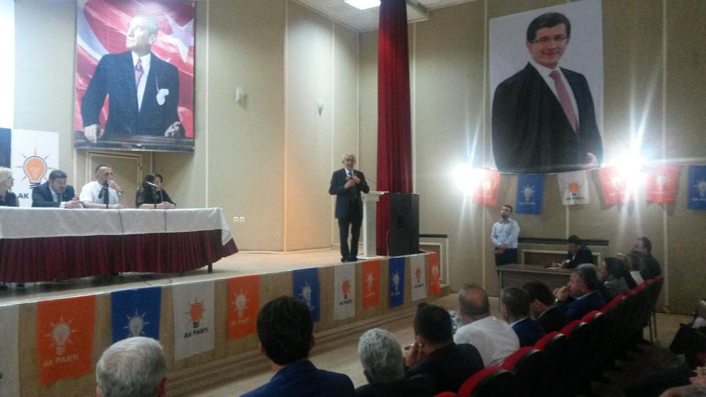 Ak Parti Gnl Bşk Yrd ve Arge Bşk Sn Ekrem Erdem, Sinop İl Danışma Meclisi Toplantısı'nda konuşuyor. ..