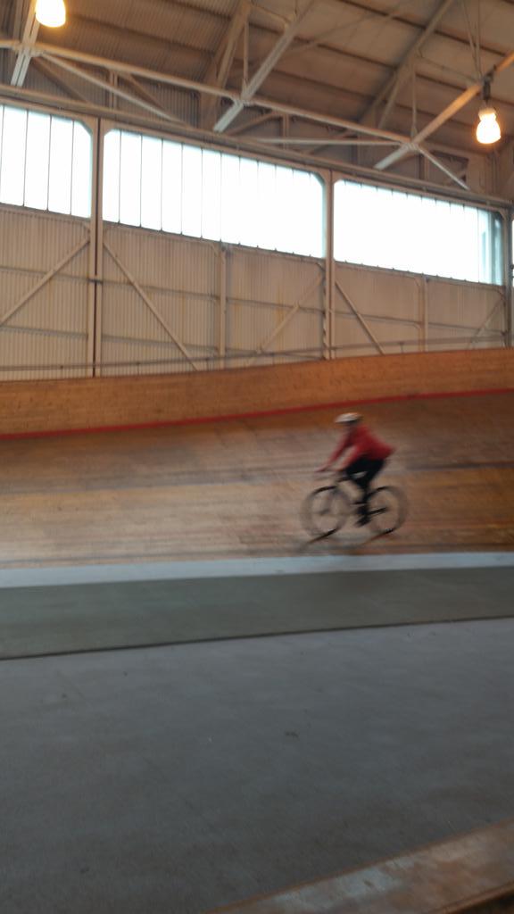 MissLColemanPE's tweet photo. More track cycling @RydeAcademy http://t.co/DHYaeY8gF6