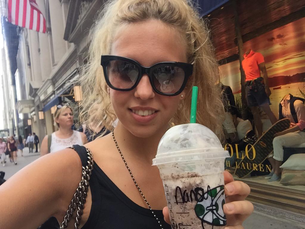 giorgia_marin's tweet image. These guys know me! 😜😂 #Starbucks #Nancy #Infernet