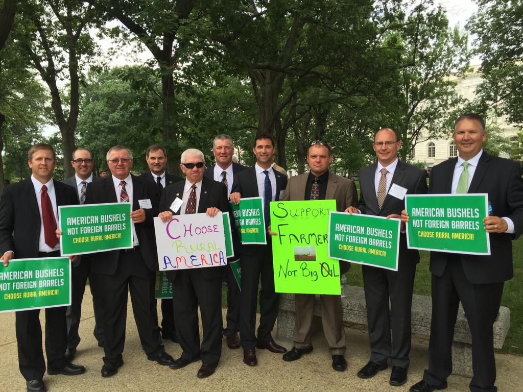 sdcorn's tweet photo. Hey @EPA, corn farmers fuel America, feed the world and protect the environment. The #RFSworks! #CornOnTheHill http://t.co/wwLbhwMu0z