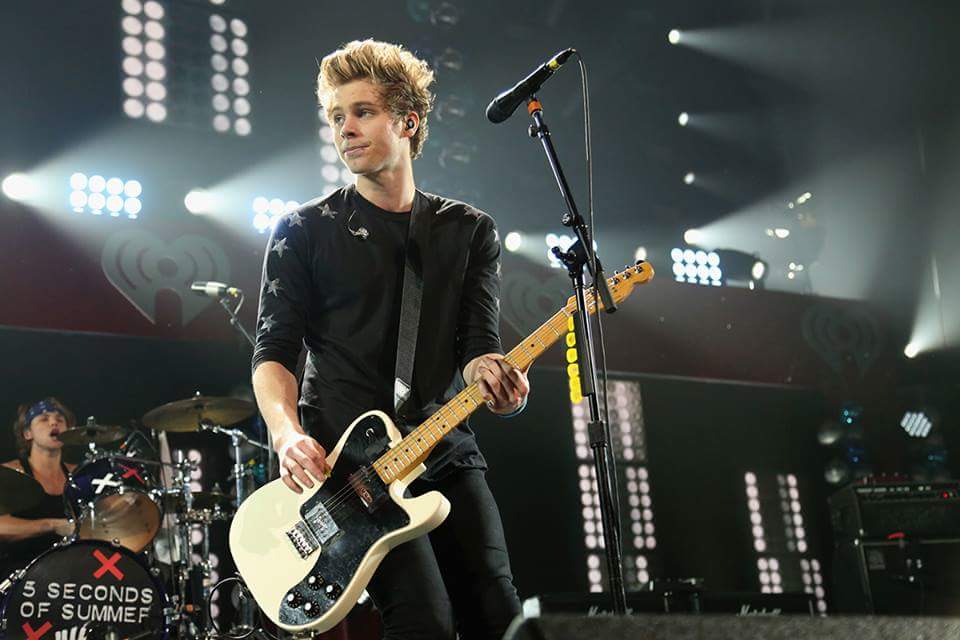 xxxstare's tweet photo. @Luke5SOS @5SOS  Happy Birthday Honey! I Love You. ♥ ♡ http://t.co/Rloqqkwd2i