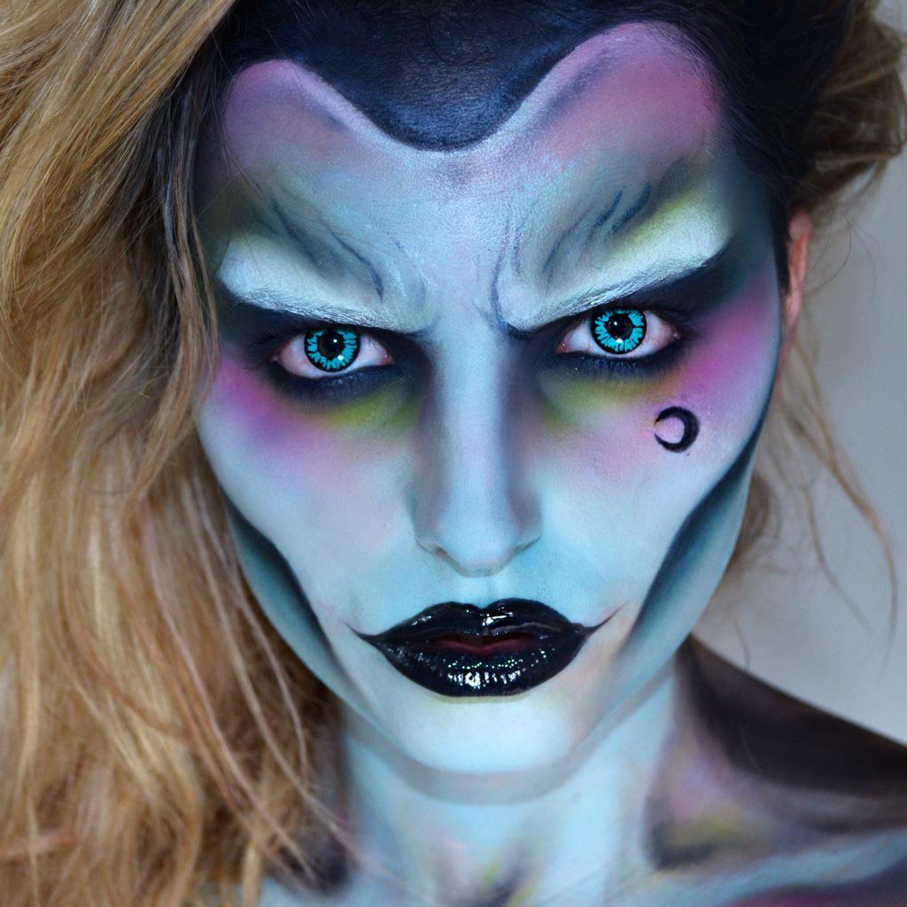maisyreiser's tweet photo. I've got my mojo back :D using @SigmaBeauty @sugarpillmakeup @MAKEUPFOREVERUS @NyxCosmetics @Illamasqua @Graftobian http://t.co/0cFEIbpmL8