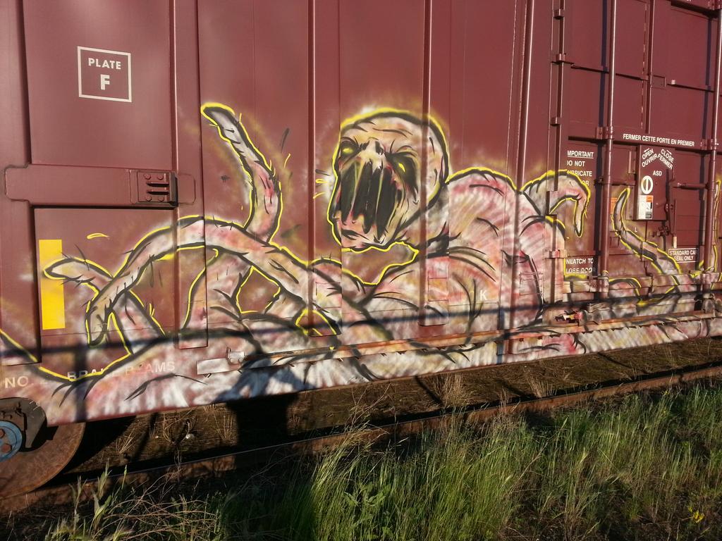 GraffTrain's tweet photo. #rollingtoday phonesnap #benching #freight #train #graffiti#photograffaddict #CN #CP #Canada benched by R.E.D http://t.co/aLrQdipXAv
