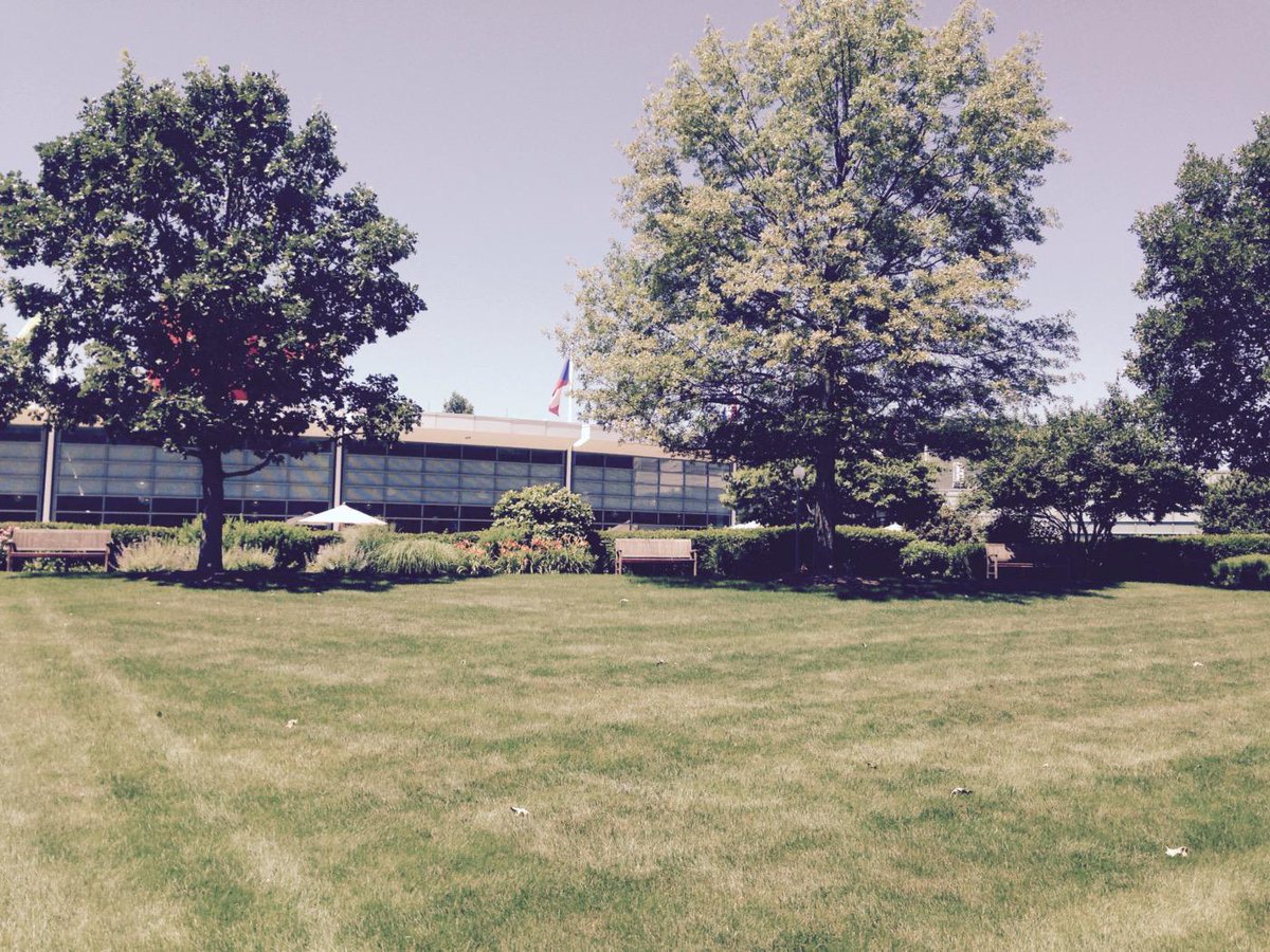 jmueller_OC's tweet photo. It's a great day to be an @OwensCorning employee! @OCCareers #beautifulcampus #OCproud http://t.co/JrXCgP8JHK