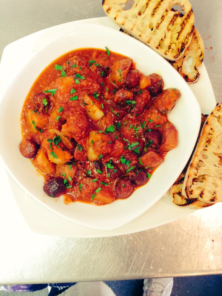 Hand and Flowers pub tweet media