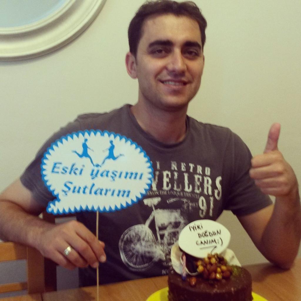 Eski yaşımi sutladim.