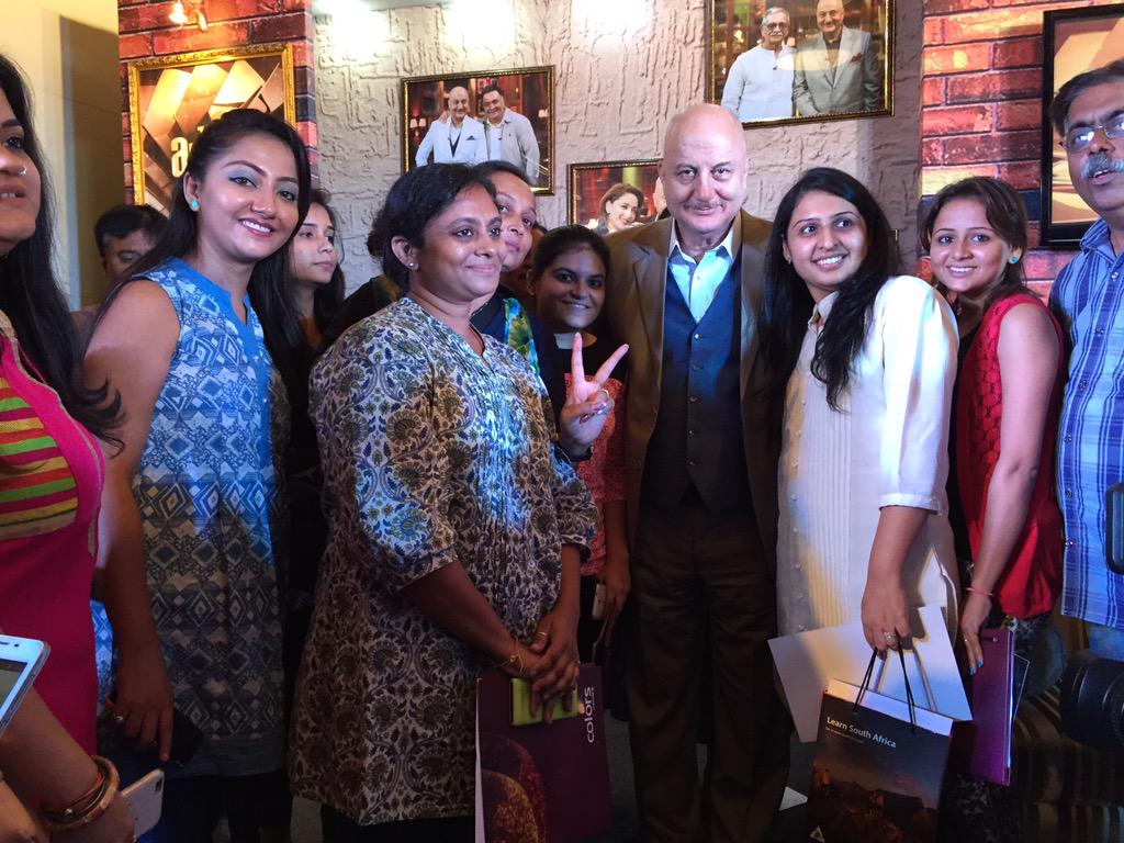 AnupamPKher's tweet image. Thank you Ahmedabad Media for your love & warmth towards me & TheAnupamKherShow.:) @ColorsTV #InspirationalStories