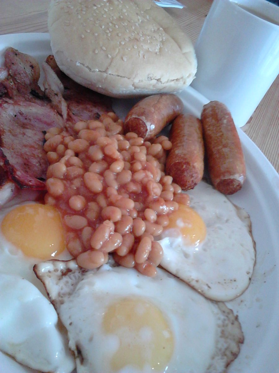 LunchLowestoft's tweet photo. @Murphster_UK @LatitudeFest Sam, come see us at Pay &amp; Go if you want good food for less @LunchLowestoft NR33 7NA http://t.co/8DcISvPUUm