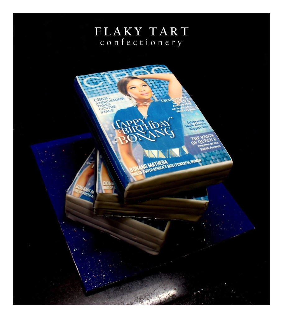 Bonang's tweet photo. Too gorgeous! RT @JessJLehr: A beautiful cake for the beautiful @bonang_m #flakytartsa http://t.co/l3YeZT8tRV http://t.co/H2AClbrcig