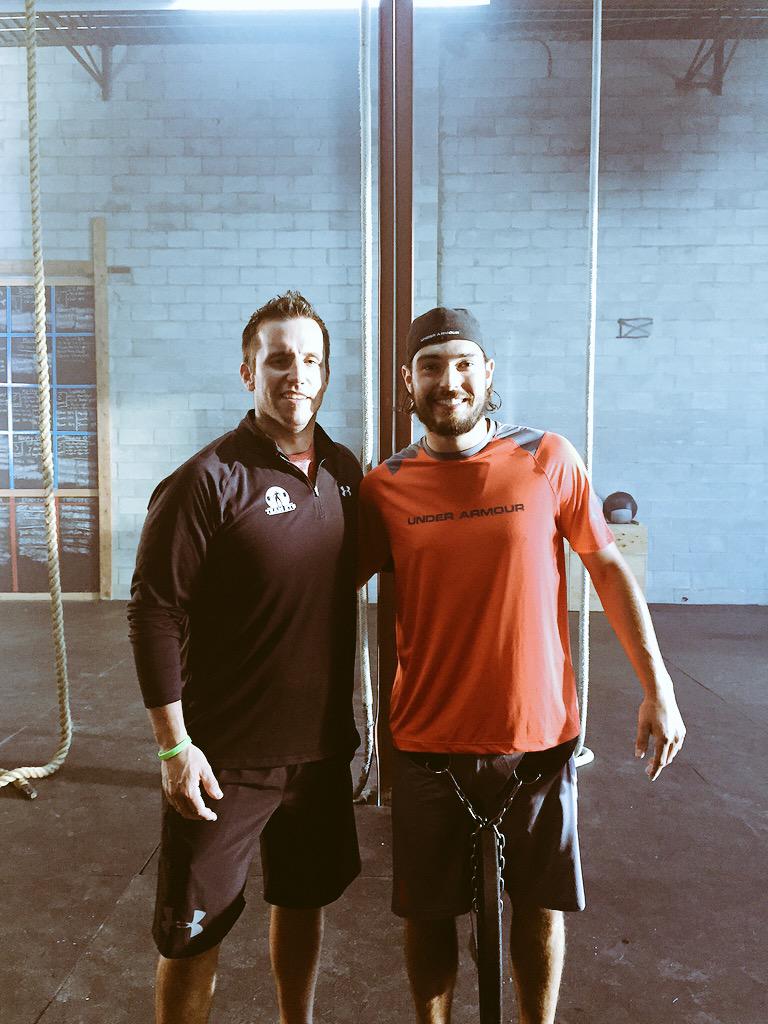 FitzgeraldETS's tweet photo. Great time @UnderArmour shoot with @dewyy8 #chinups #smashingweights http://t.co/0oXxBRQWks