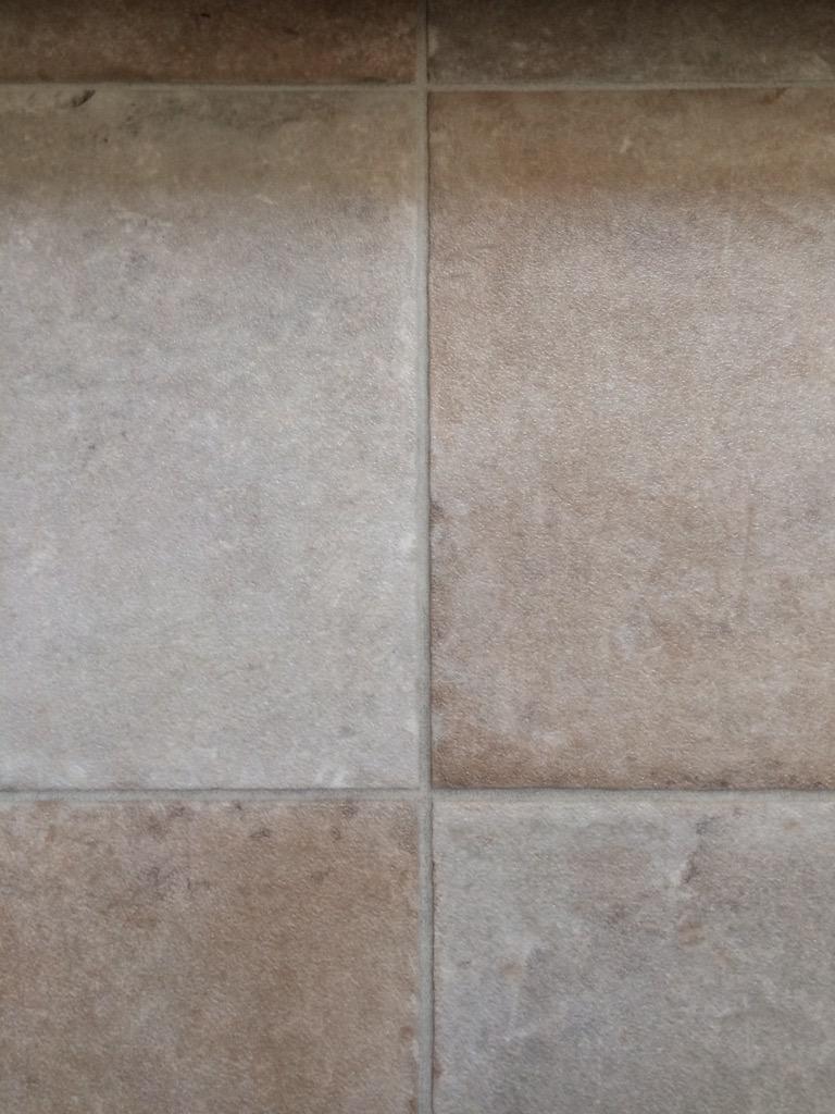 mcl_matthew's tweet photo. Stone/tile effect Vinyl flooring £5.99sqm! Great value http://t.co/zN0AMtEwUk