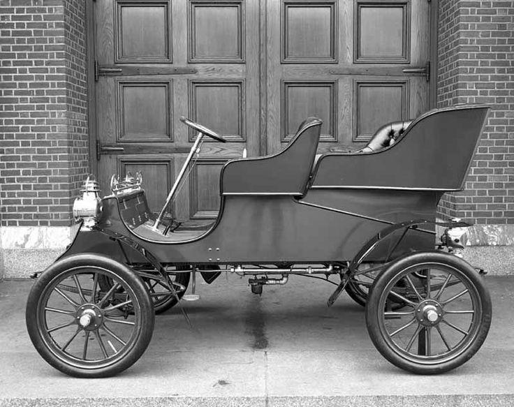 ServiceMasterW's tweet image. On this day in history in 1906 #FordMotors took its first order for an $850 two-cylinder Model A automobile