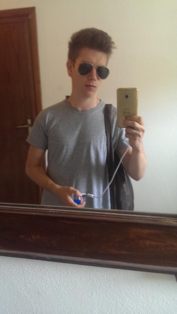 stan_vs's tweet image. 