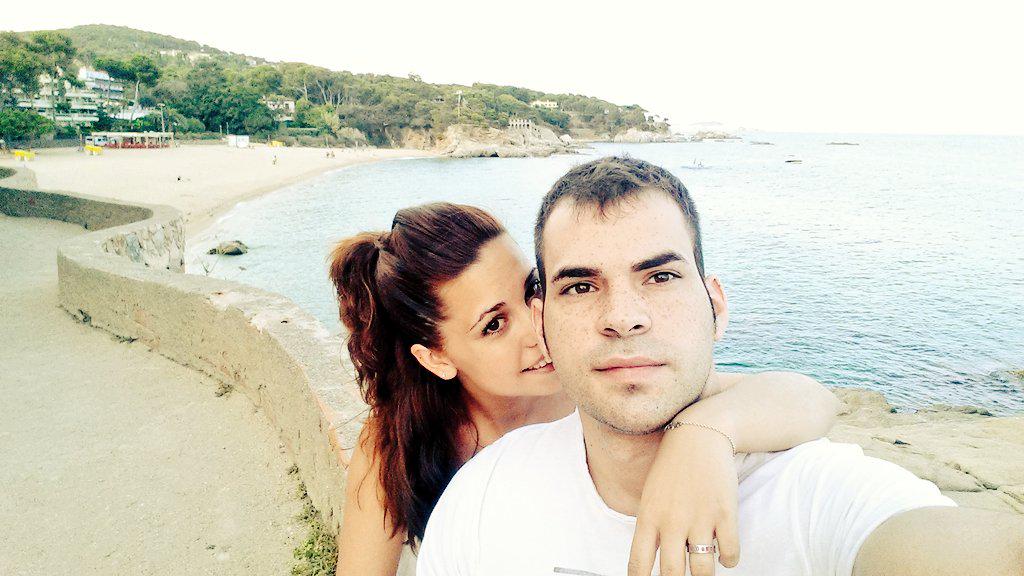 Nagoremb's tweet photo. Y es que de vacaciones las cosas se ven de otra manera! @jotamaravilla #relax http://t.co/uY5cVZJKbW